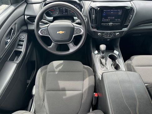 Used 2021 Chevrolet Traverse LS FWD image 24