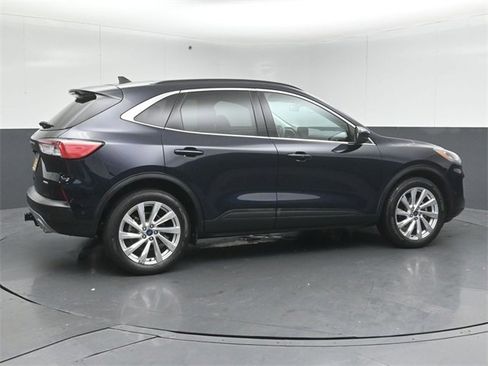 Certified 2021 Ford Escape Titanium w/ Titanium Elite Package image 4