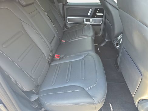 Used 2024 Mercedes-Benz G 550 image 11