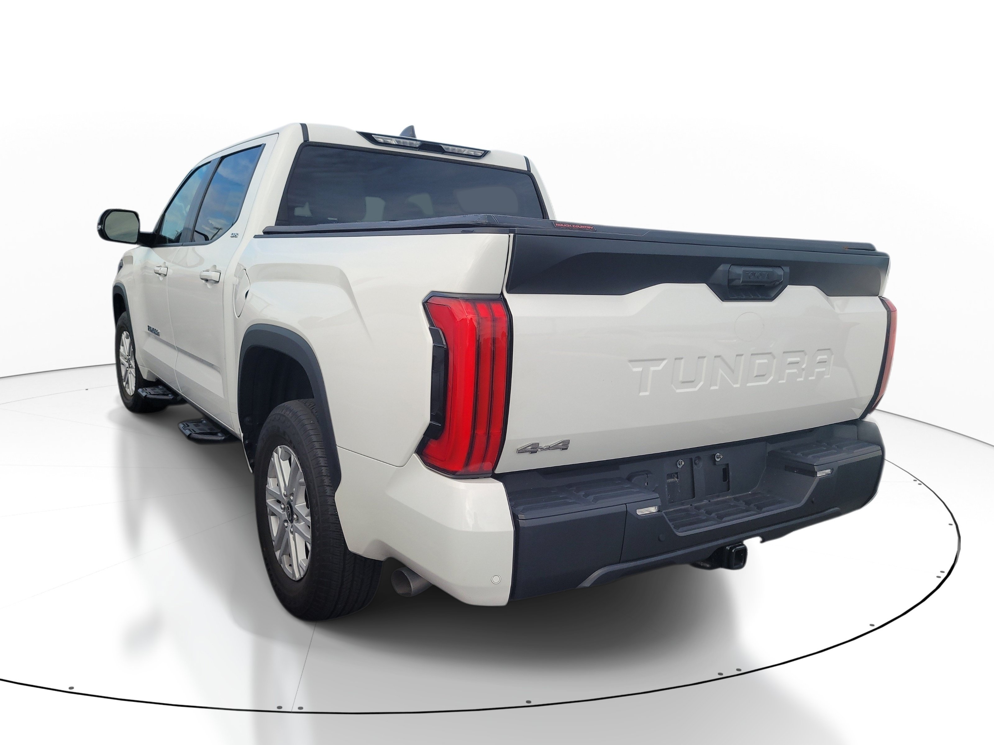 Used 2025 Toyota Tundra SR5 w/ SR5 Premium Package AWD/4WD image 5