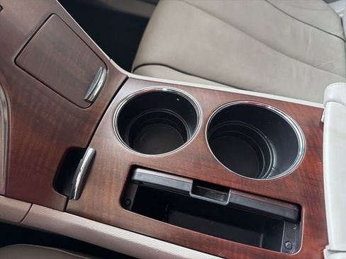 Used 2009 Toyota Venza image 34