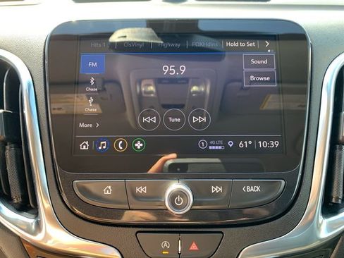 Used 2024 Chevrolet Equinox Premier image 25