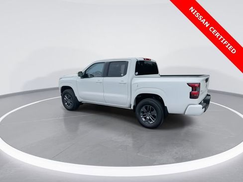 Certified 2025 Nissan Frontier SV image 6