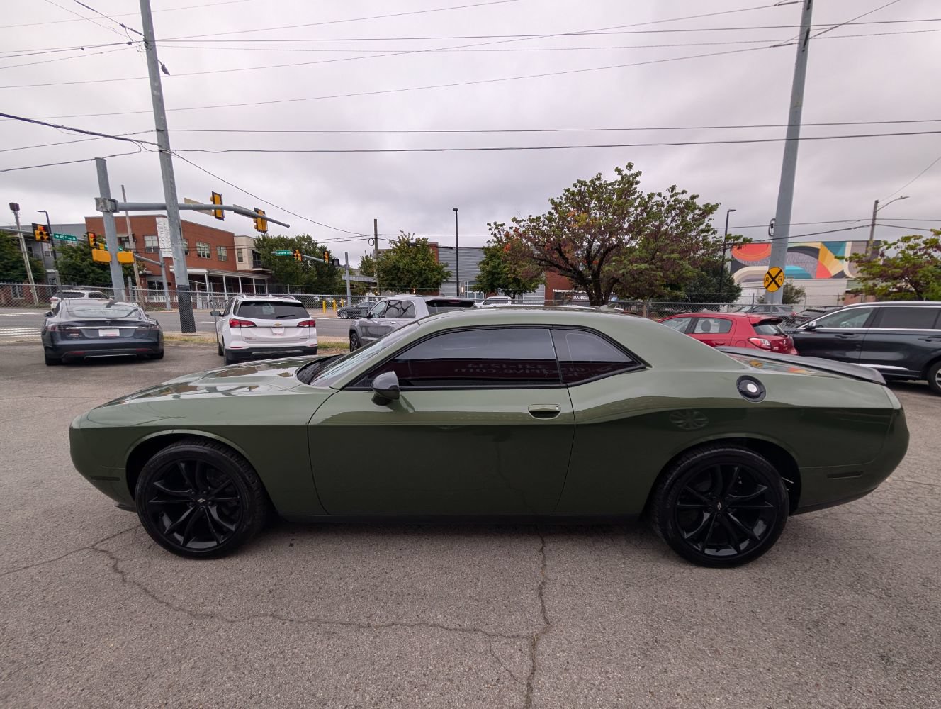 Used 2018 Dodge Challenger SXT w/ Blacktop Package RWD image 9