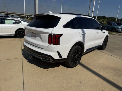 Used 2022 Kia Sorento SX image 17