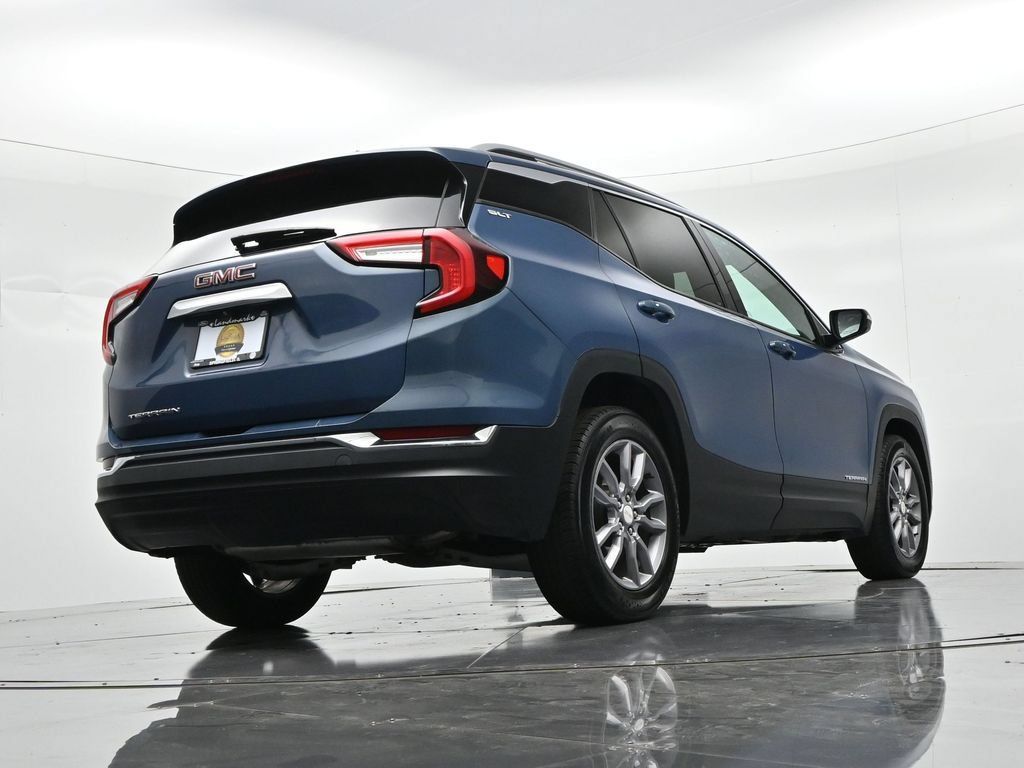 Used 2024 GMC Terrain SLT FWD image 20