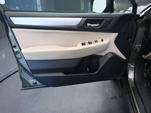 Used 2017 Subaru Outback 2.5i Premium w/ Popular Package #2 AWD/4WD image 16