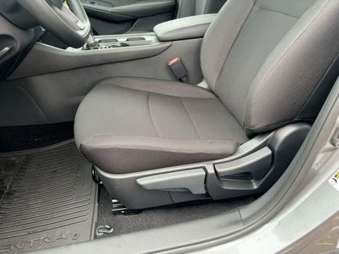 New 2025 Nissan Sentra S image 13