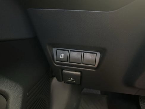 New 2026 Toyota Prius FWD image 23
