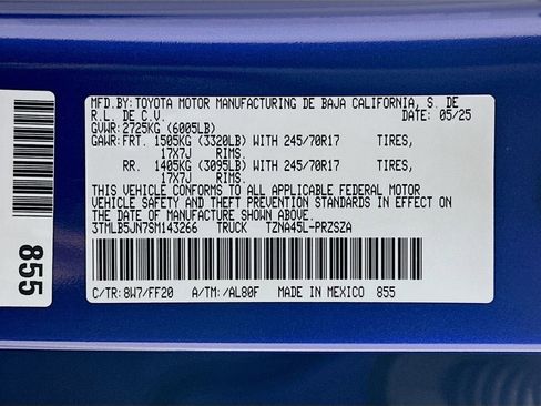 Used 2025 Toyota Tacoma SR5 image 31