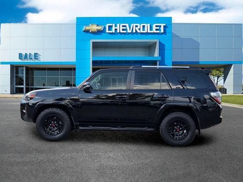 Used 2022 Toyota 4Runner SR5 Premium w/ Moonroof Package RWD image 6