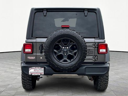 Used 2023 Jeep Wrangler Willys image 4