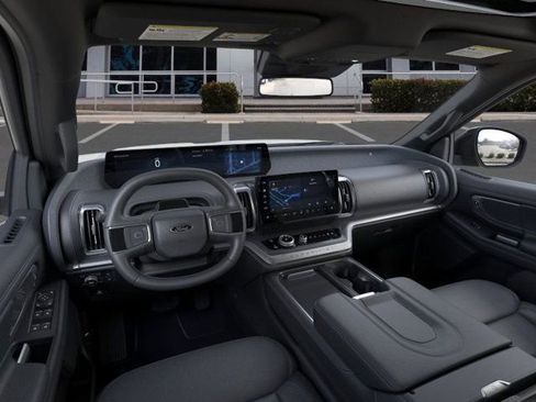 New 2026 Ford Expedition Platinum w/ Stealth Performance Package image 9