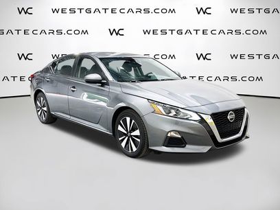 Used 2022 Nissan Altima 2.5 SV