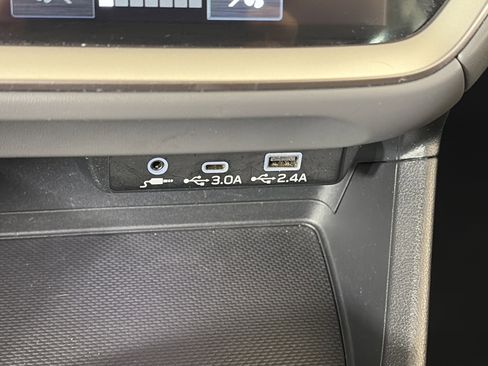 Certified 2024 Subaru Crosstrek 2.0i Premium w/ Crosstrek Mirror Package image 21