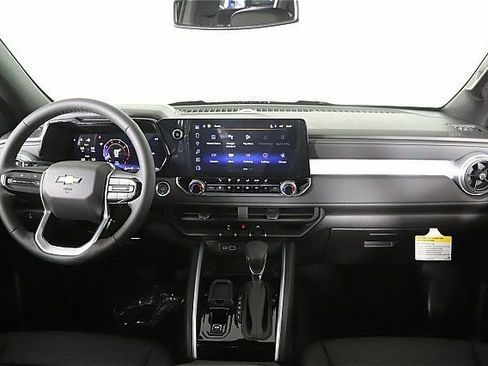 New 2025 Chevrolet Colorado LT w/ LT Convenience Package RWD image 9