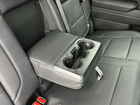 Used 2025 GMC Sierra 3500 Denali image 44