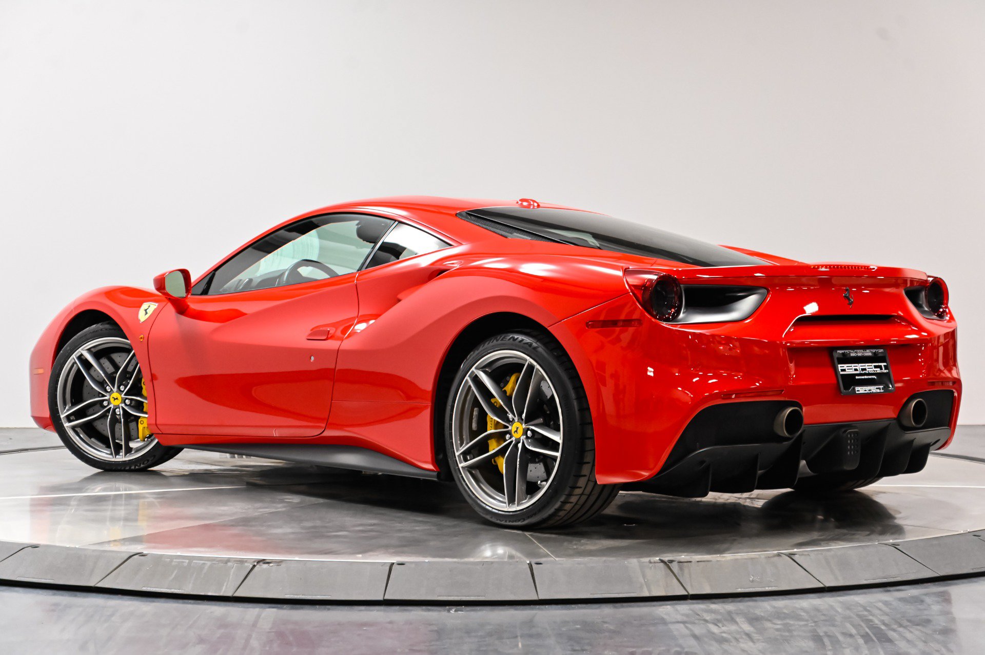 Used 2018 Ferrari 488 GTB RWD image 62