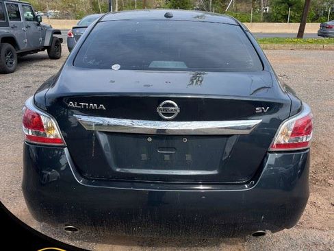 Used 2015 Nissan Altima 2.5 SV FWD image 4