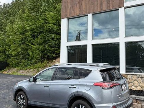 Used 2017 Toyota RAV4 LE w/ All Weather Liner Package AWD/4WD image 30