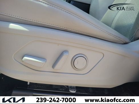 Certified 2023 Kia Sorento S w/ Panoramic Sunroof Package FWD image 25