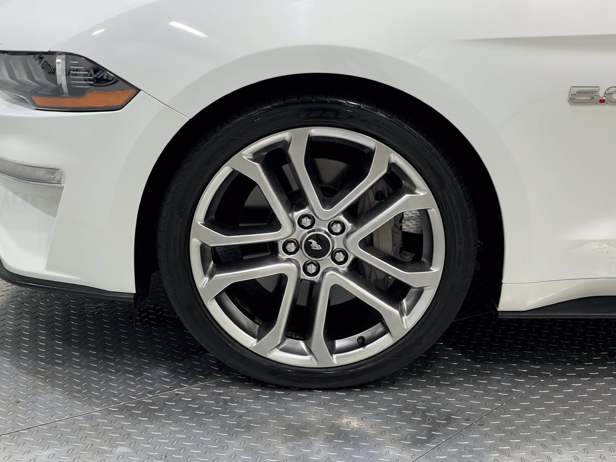 Used 2019 Ford Mustang GT Premium w/ Equipment Group 401A RWD image 33