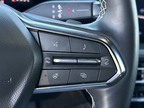 Used 2024 Chevrolet Traverse LS image 22