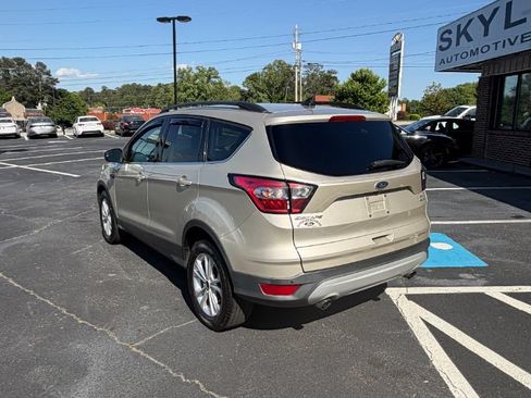Used 2018 Ford Escape SEL FWD image 7