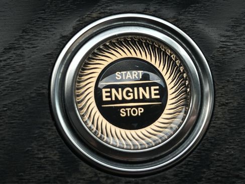 Used 2018 Mercedes-Benz E 300 image 36