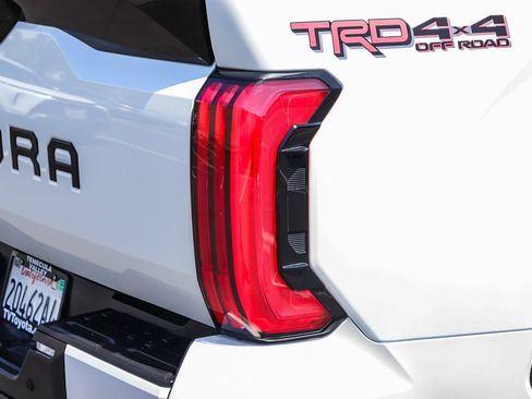 Used 2024 Toyota Tundra Platinum w/ TRD Off-Road Package AWD/4WD image 8