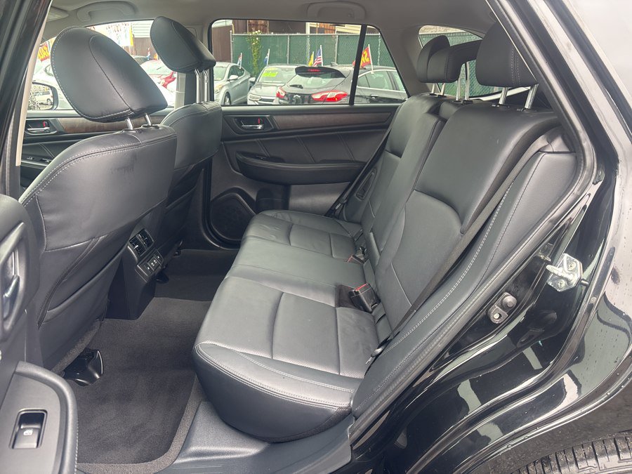 Used 2019 Subaru Outback 2.5i Limited AWD/4WD image 39