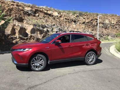 Used 2021 Toyota Venza XLE w/ Softex Package