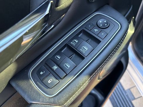 Used 2023 RAM 1500 Limited image 13