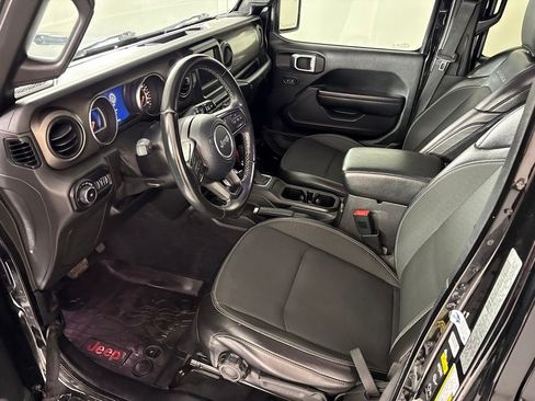 Used 2020 Jeep Wrangler Unlimited Sport AWD/4WD image 23
