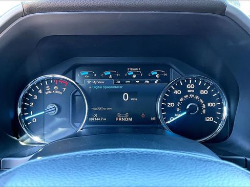 Used 2019 Ford F150 Platinum w/ Equipment Group 701A Luxury AWD/4WD image 29