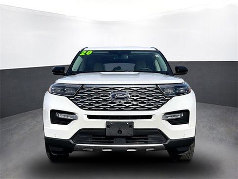 Used 2020 Ford Explorer Platinum w/ Premium Technology Package image 2