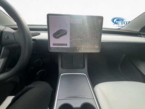 Used 2021 Tesla Model 3 Standard Range Plus image 13