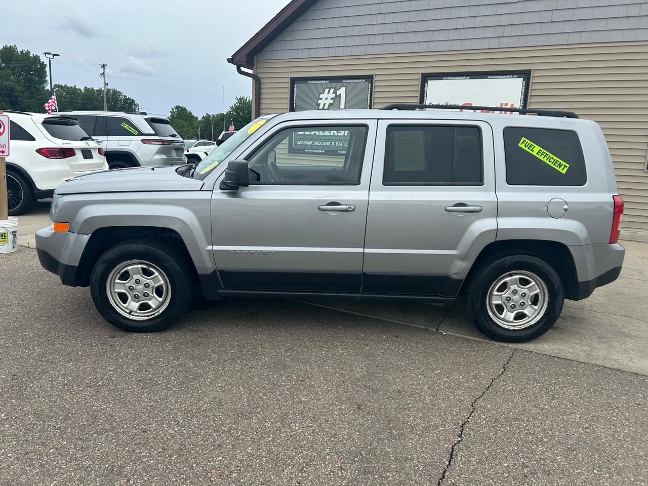 Used 2015 Jeep Patriot Sport w/ Power Value Group FWD image 8