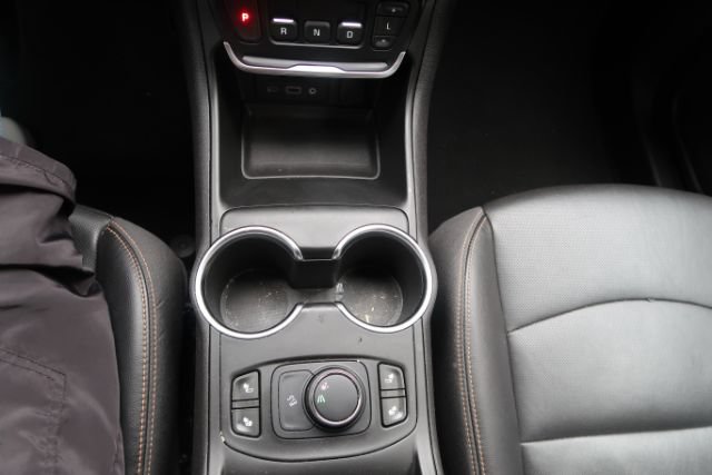 Used 2019 GMC Terrain SLT w/ Preferred Package FWD image 14