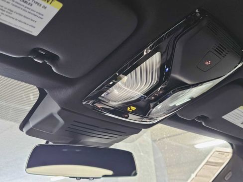 New 2026 BMW X6 xDrive40i w/ Executive Package image 21