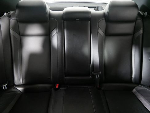 Used 2019 Dodge Charger SXT w/ Plus Group image 13