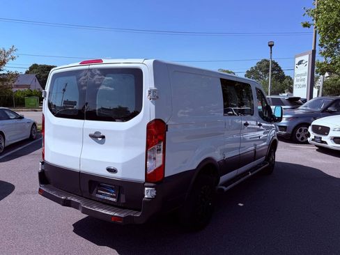 Used 2015 Ford Transit 250 130 Low Roof w/ Exterior Upgrade Package RWD image 8