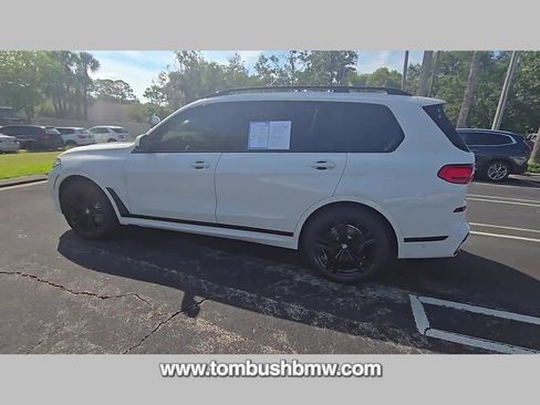 Used 2021 BMW X7 xDrive40i w/ M Sport Package image 26