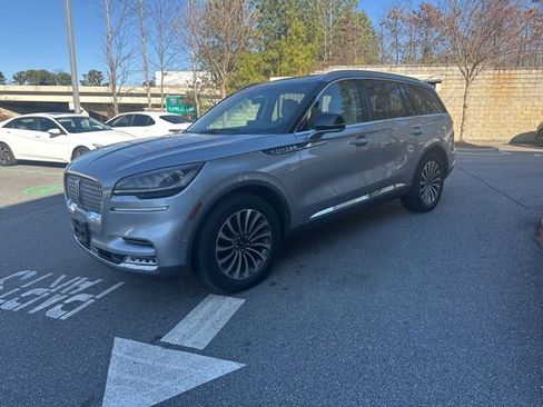 Used 2020 Lincoln Aviator Reserve w/ Equipment Group 201A image 3