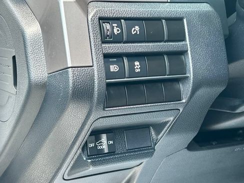 Certified 2024 Toyota Tacoma SR5 AWD/4WD image 20