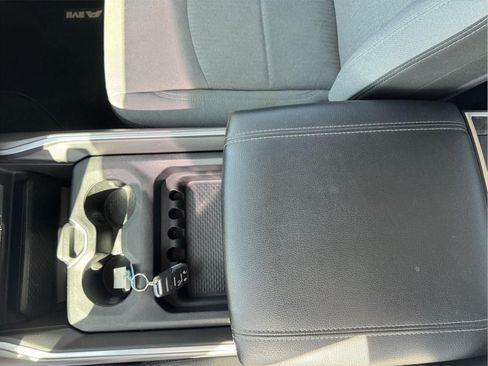 Used 2019 RAM 2500 Big Horn AWD/4WD image 25