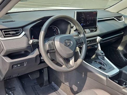 Used 2024 Toyota RAV4 LE AWD/4WD image 24
