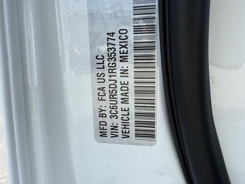 Used 2024 RAM 2500 Big Horn w/ Bed Utility Group image 29