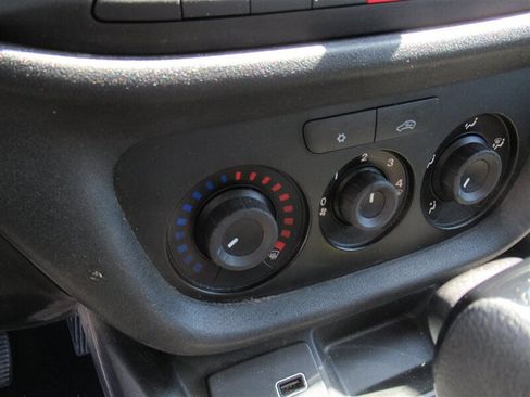 Used 2022 RAM ProMaster City Tradesman image 24