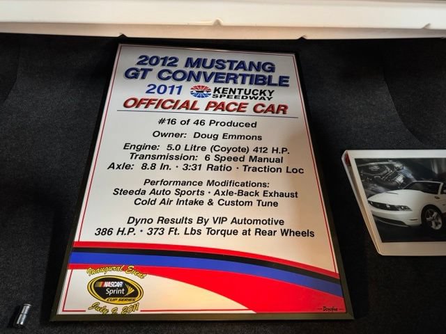 Used 2012 Ford Mustang GT Premium RWD image 31